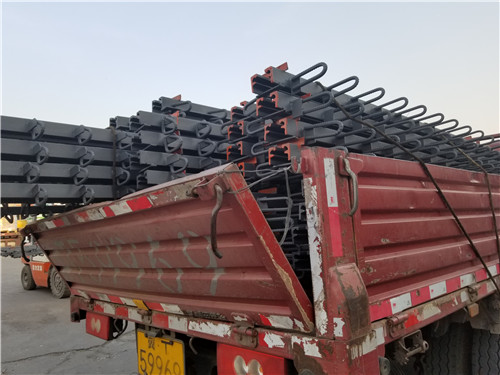 ������s�p